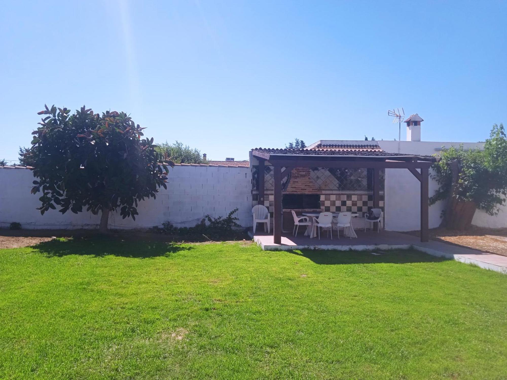 Agradable Chalet Con Piscina Para Escapadas. 치클라나 데 라 프론테라 외부 사진