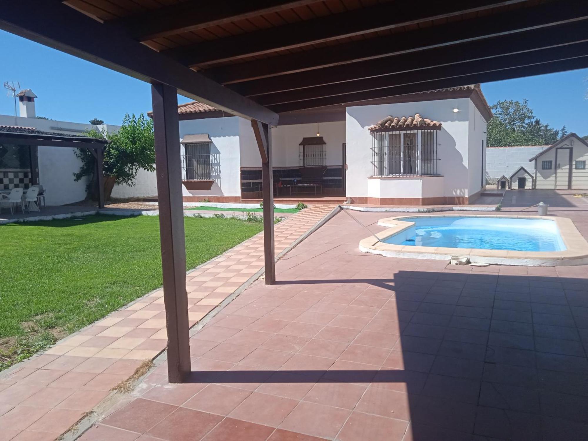 Agradable Chalet Con Piscina Para Escapadas. 치클라나 데 라 프론테라 외부 사진