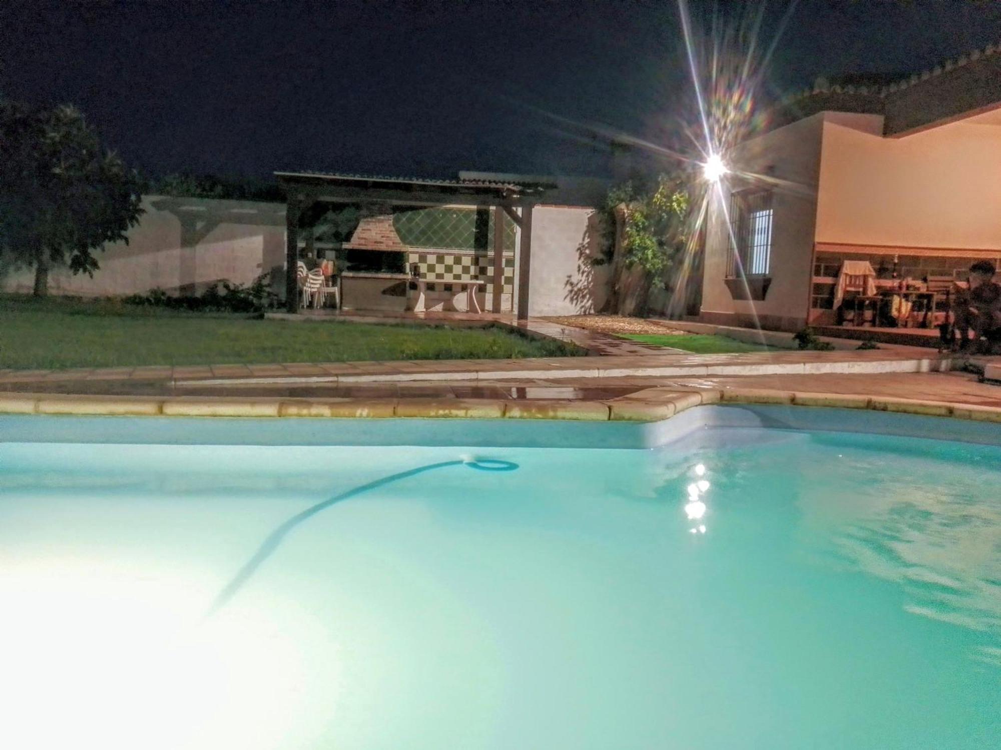 Agradable Chalet Con Piscina Para Escapadas. 치클라나 데 라 프론테라 외부 사진