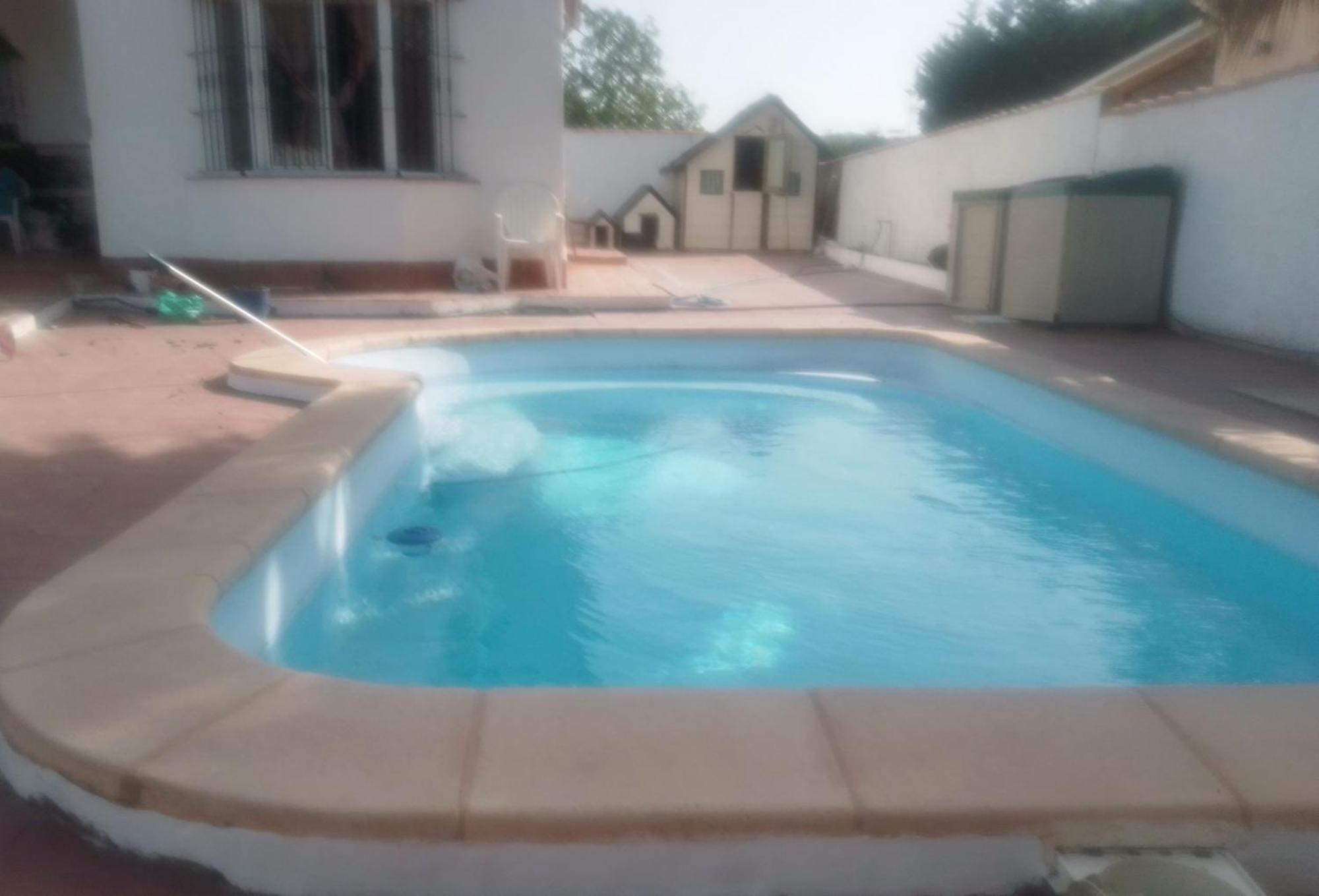 Agradable Chalet Con Piscina Para Escapadas. 치클라나 데 라 프론테라 외부 사진